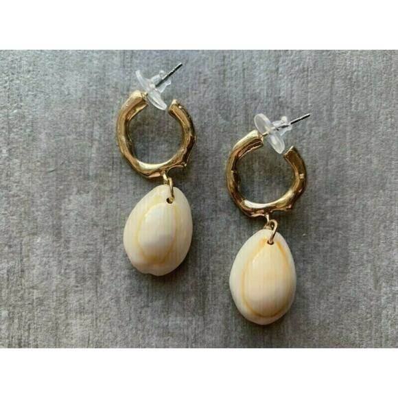 Gold Hoop Round Dangle Drop Earrings Shell Boho Beach NEW Los Angeles Boutique - Picture 5 of 6